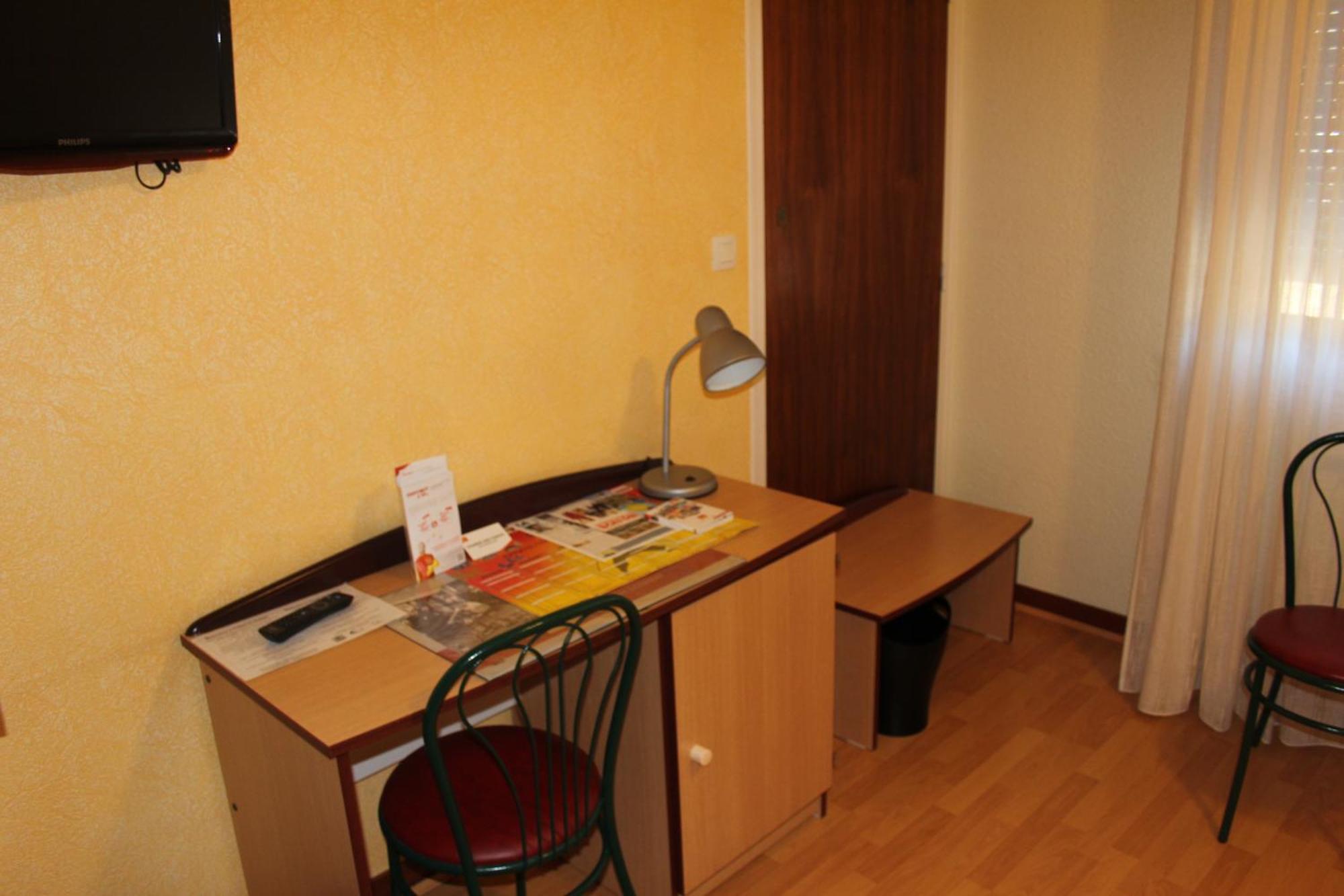 Hotel Saint-Hubert Ruang foto