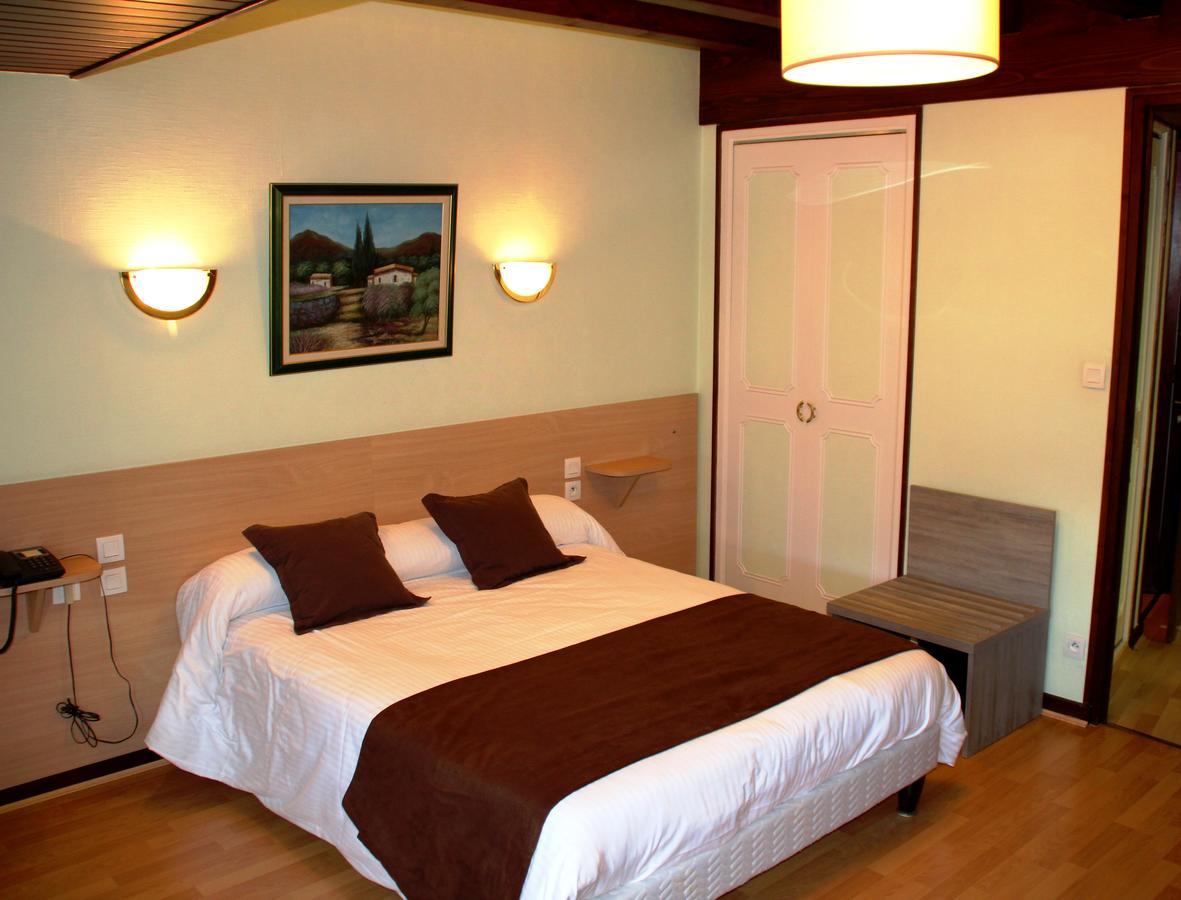Hotel Saint-Hubert Bagian luar foto